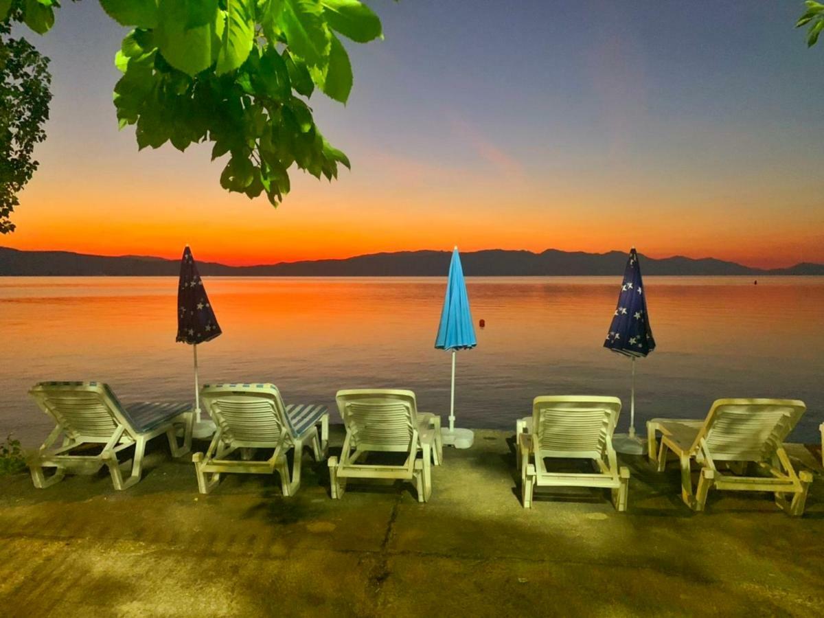 Apartments Villa Boris Ohrid Extérieur photo